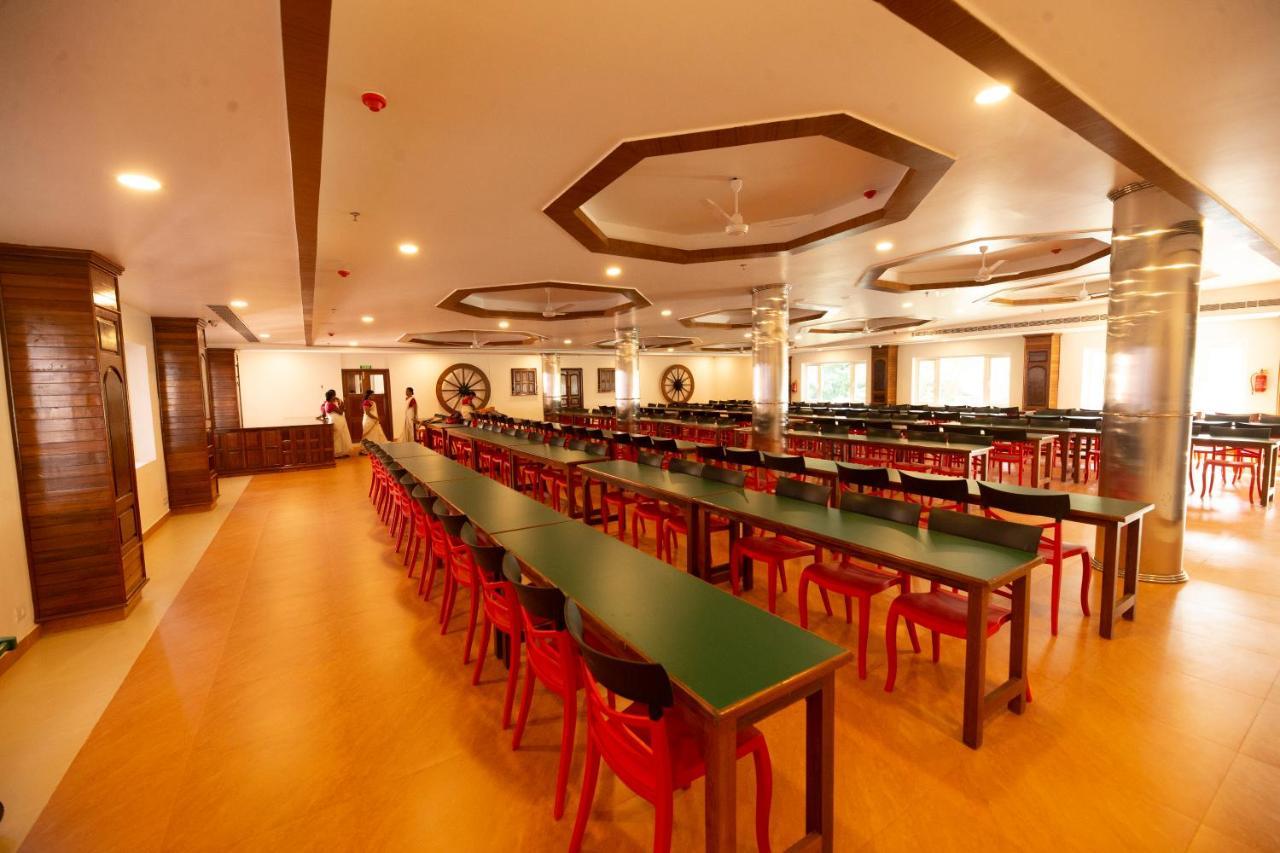 Hotel Guruvayur Darshan Екстериор снимка