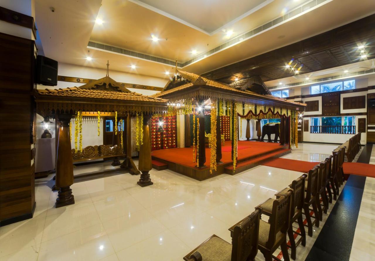 Hotel Guruvayur Darshan Екстериор снимка