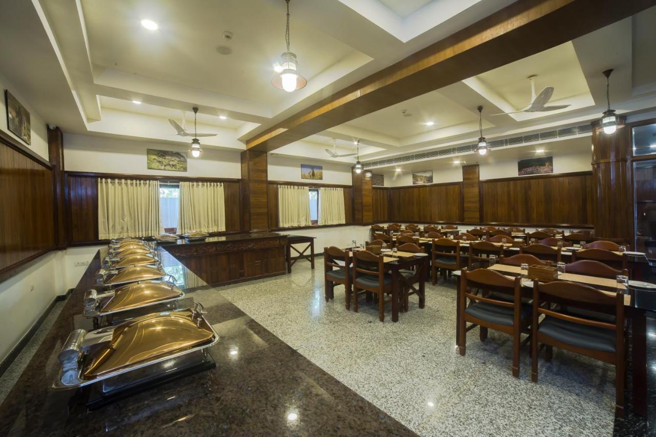 Hotel Guruvayur Darshan Екстериор снимка