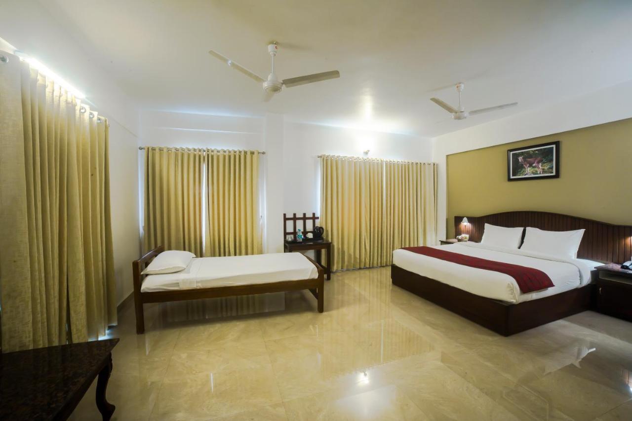 Hotel Guruvayur Darshan Екстериор снимка