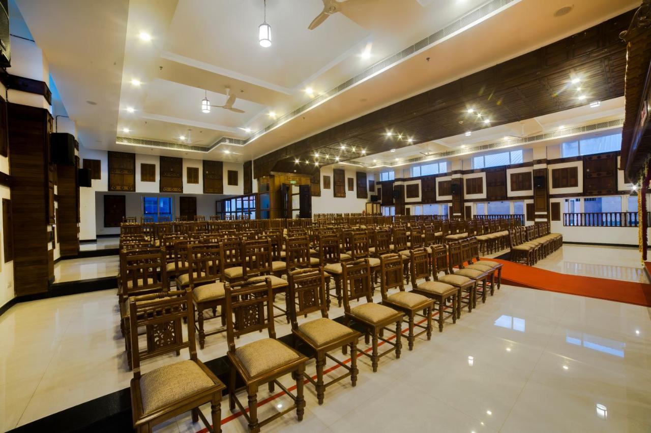 Hotel Guruvayur Darshan Екстериор снимка