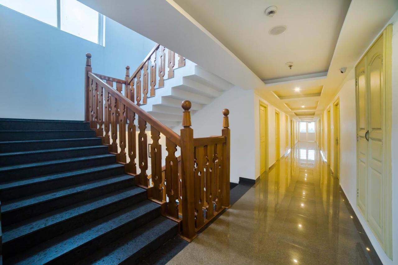 Hotel Guruvayur Darshan Екстериор снимка