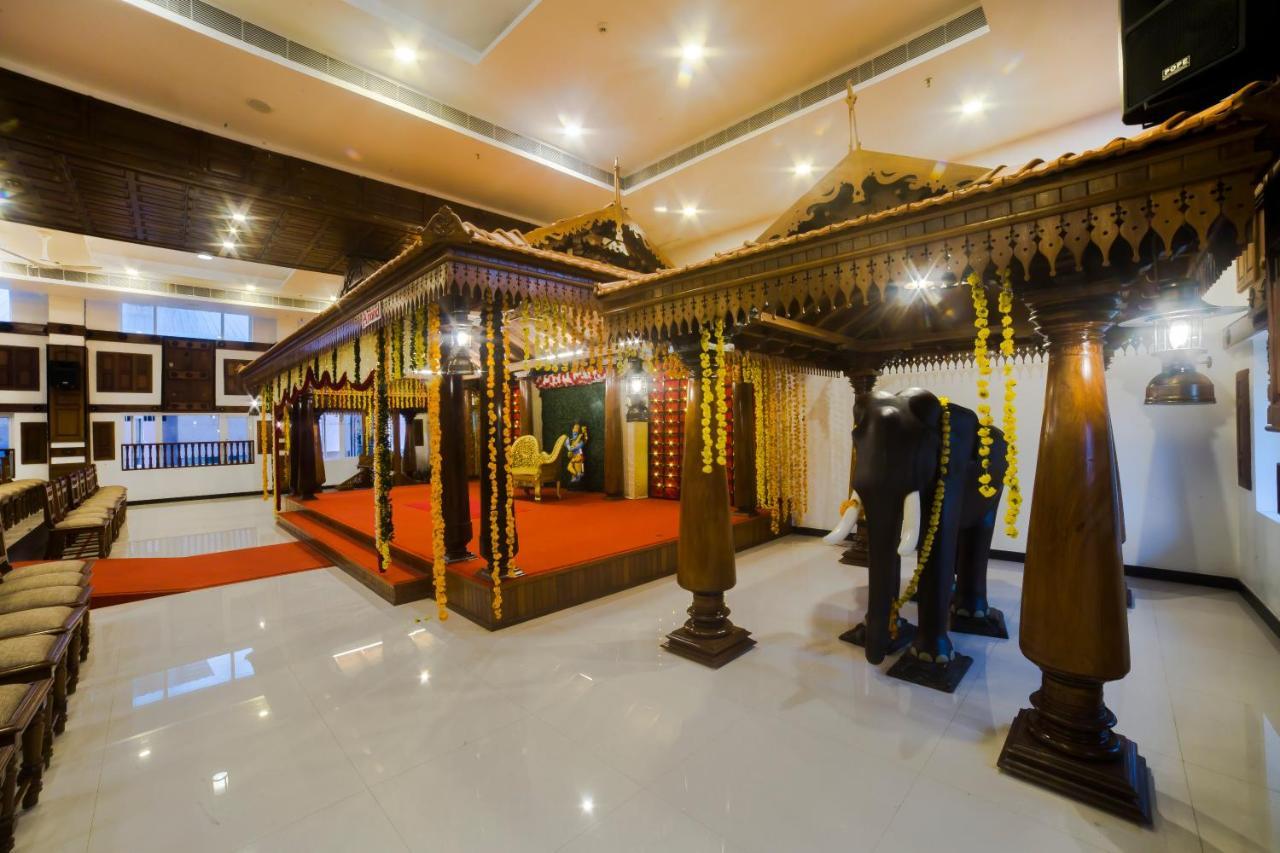 Hotel Guruvayur Darshan Екстериор снимка
