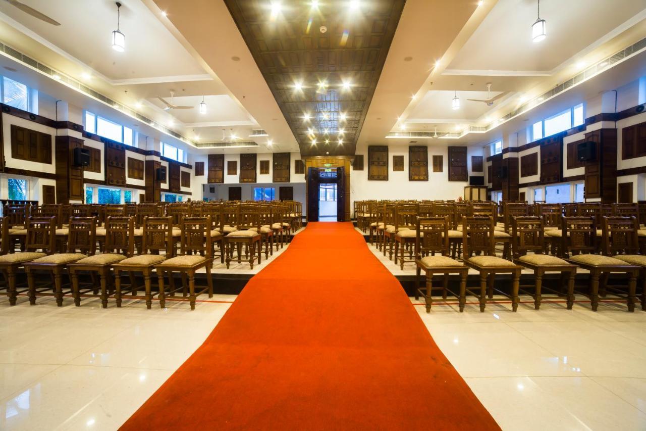 Hotel Guruvayur Darshan Екстериор снимка