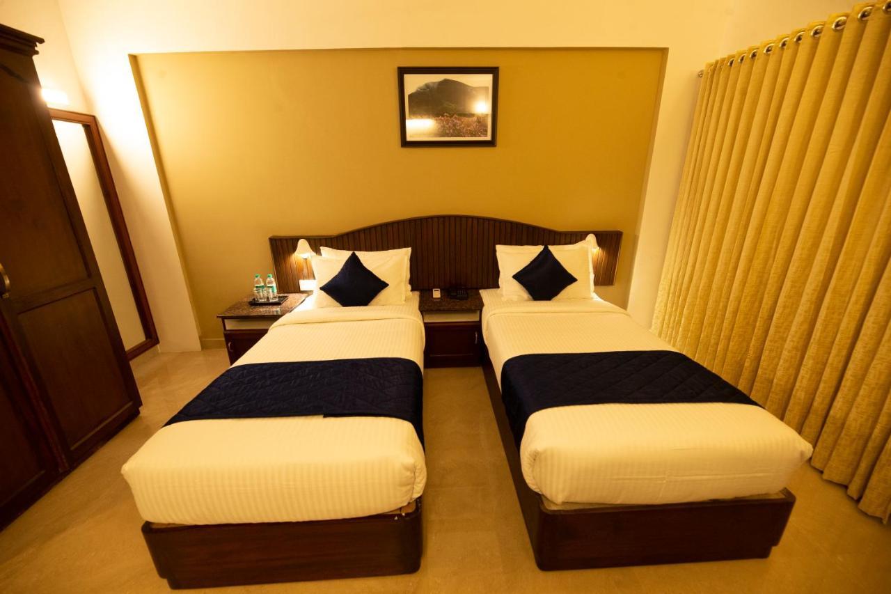 Hotel Guruvayur Darshan Екстериор снимка